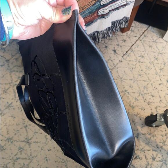 Lamarthe Paris Black Nylon and Leather Tote Bag - Picture 11 of 11